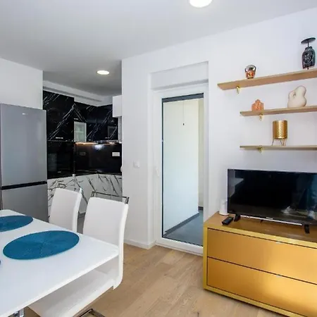 With A Parking Space - 22894 Appartement